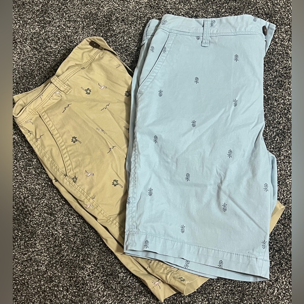 Men's Blue and Kahki Aeropostale shorts bundle
